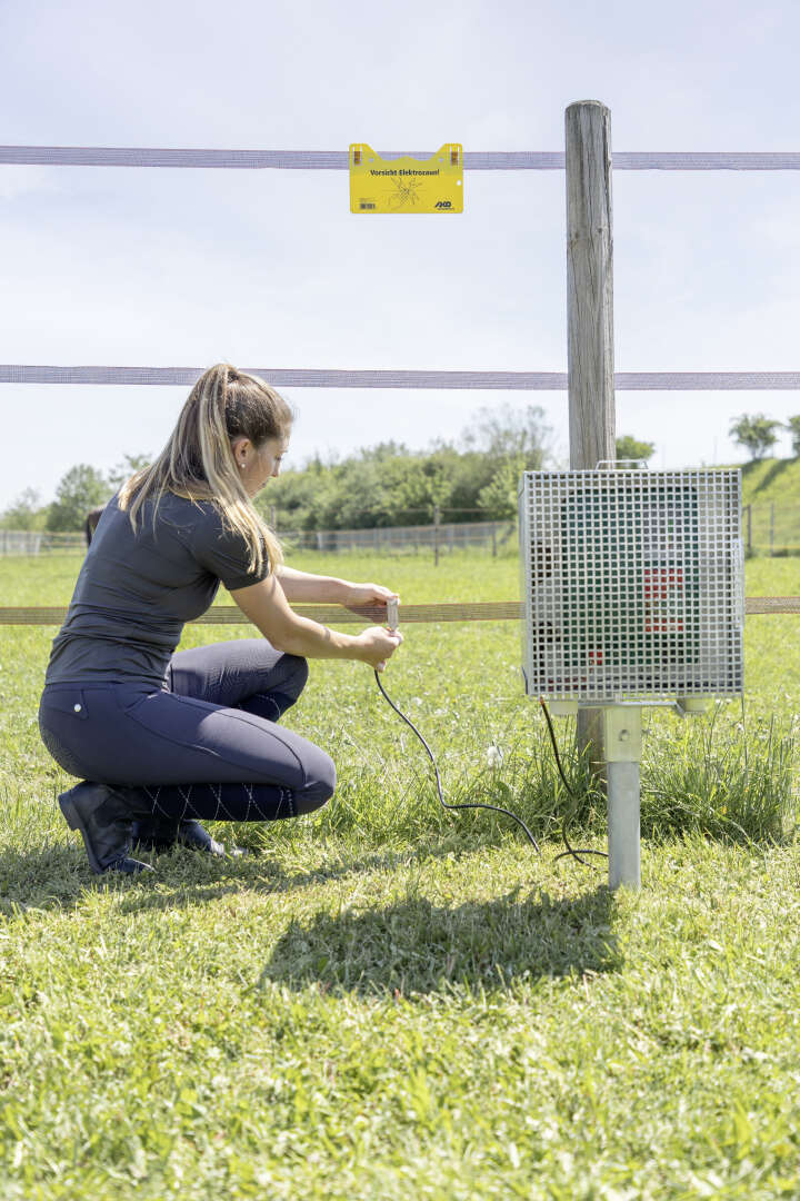 AKO Elektrifizierbarer Metall-Akkukasten